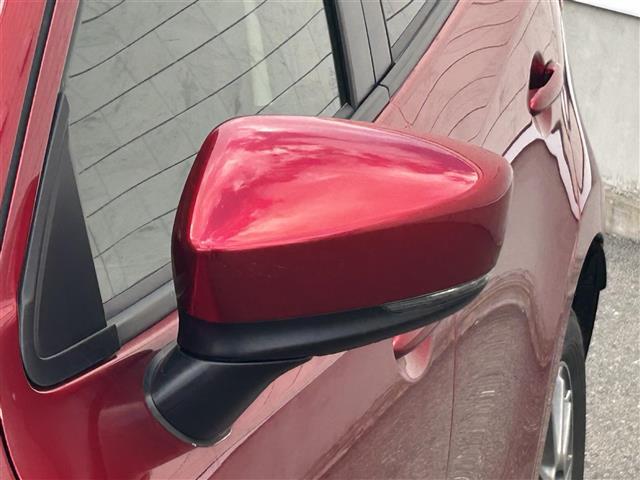 デミオ １５Ｓツーリング　４ＷＤ　純正ナビＦＭ／ＡＭ／Ｂｌｕｅｔｏｏｔｈ　スマートシティブレーキサポート　ＢＳＭシステム　車線逸脱防止装置　横滑り防止装置　バックカメラ　ＡＵＴＯライト　スペアキー　スマートキー　冬タイヤ積載（14枚目）