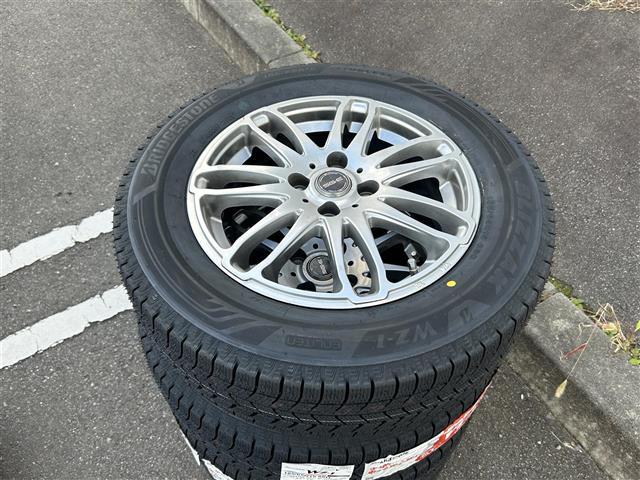 デミオ １５Ｓツーリング　４ＷＤ　純正ナビＦＭ／ＡＭ／Ｂｌｕｅｔｏｏｔｈ　スマートシティブレーキサポート　ＢＳＭシステム　車線逸脱防止装置　横滑り防止装置　バックカメラ　ＡＵＴＯライト　スペアキー　スマートキー　冬タイヤ積載（26枚目）