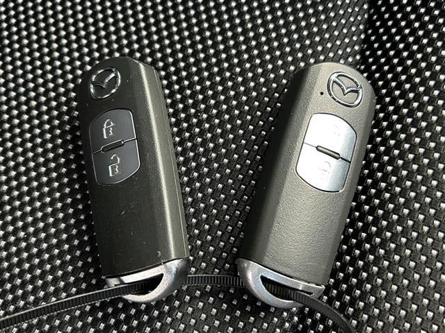 デミオ １５Ｓツーリング　４ＷＤ　純正ナビＦＭ／ＡＭ／Ｂｌｕｅｔｏｏｔｈ　スマートシティブレーキサポート　ＢＳＭシステム　車線逸脱防止装置　横滑り防止装置　バックカメラ　ＡＵＴＯライト　スペアキー　スマートキー　冬タイヤ積載（27枚目）