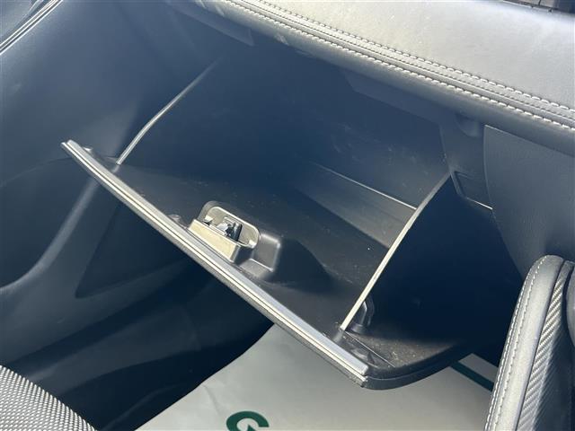 デミオ １５Ｓツーリング　４ＷＤ　純正ナビＦＭ／ＡＭ／Ｂｌｕｅｔｏｏｔｈ　スマートシティブレーキサポート　ＢＳＭシステム　車線逸脱防止装置　横滑り防止装置　バックカメラ　ＡＵＴＯライト　スペアキー　スマートキー　冬タイヤ積載（31枚目）