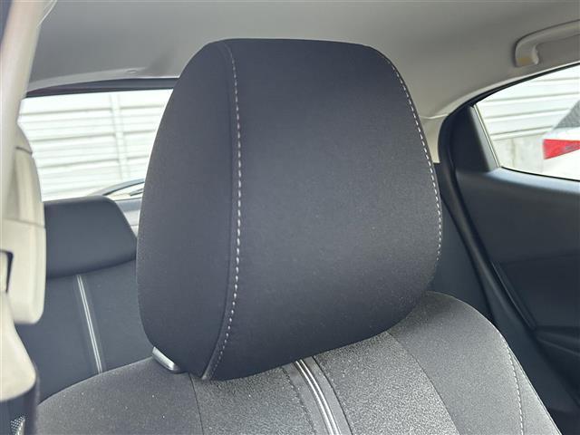 デミオ １５Ｓツーリング　４ＷＤ　純正ナビＦＭ／ＡＭ／Ｂｌｕｅｔｏｏｔｈ　スマートシティブレーキサポート　ＢＳＭシステム　車線逸脱防止装置　横滑り防止装置　バックカメラ　ＡＵＴＯライト　スペアキー　スマートキー　冬タイヤ積載（34枚目）