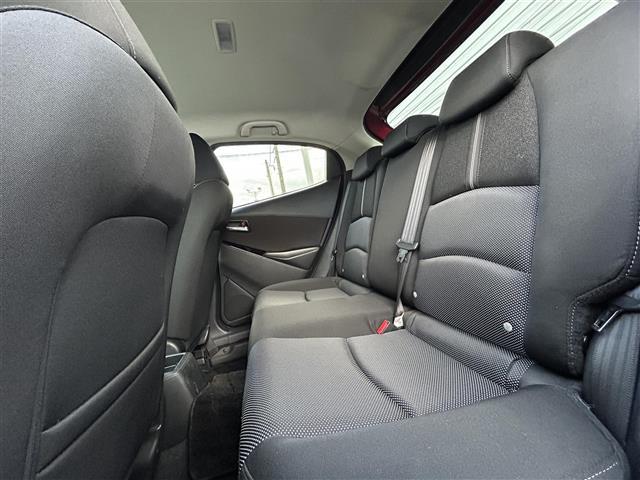 デミオ １５Ｓツーリング　４ＷＤ　純正ナビＦＭ／ＡＭ／Ｂｌｕｅｔｏｏｔｈ　スマートシティブレーキサポート　ＢＳＭシステム　車線逸脱防止装置　横滑り防止装置　バックカメラ　ＡＵＴＯライト　スペアキー　スマートキー　冬タイヤ積載（38枚目）