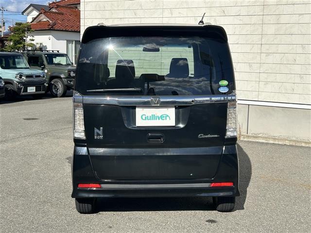 Ｎ－ＢＯＸカスタム Ｇ・Ｌパッケージ　ＳＤナビＴＶ　左側パワースライドドア　スマートキー　フルセグＴＶ　Ｂｌｕｅｔｏｏｔｈ　ＤＶＤ再生　横滑り防止装置　盗難防止装置　社外１４インチアルミ　ディスチャージヘッドライト（3枚目）