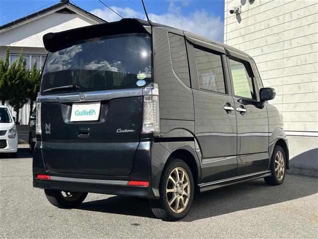 Ｎ－ＢＯＸカスタム Ｇ・Ｌパッケージ　ＳＤナビＴＶ　左側パワースライドドア　スマートキー　フルセグＴＶ　Ｂｌｕｅｔｏｏｔｈ　ＤＶＤ再生　横滑り防止装置　盗難防止装置　社外１４インチアルミ　ディスチャージヘッドライト（5枚目）