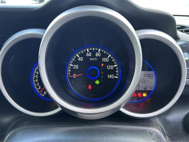 Ｎ－ＢＯＸカスタム Ｇ・Ｌパッケージ　ＳＤナビＴＶ　左側パワースライドドア　スマートキー　フルセグＴＶ　Ｂｌｕｅｔｏｏｔｈ　ＤＶＤ再生　横滑り防止装置　盗難防止装置　社外１４インチアルミ　ディスチャージヘッドライト（17枚目）