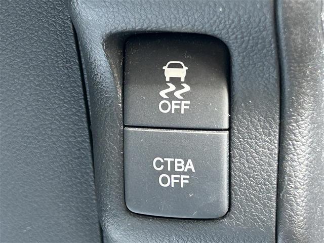 Ｎ－ＢＯＸカスタム Ｇ・Ｌパッケージ　ＳＤナビＴＶ　左側パワースライドドア　スマートキー　フルセグＴＶ　Ｂｌｕｅｔｏｏｔｈ　ＤＶＤ再生　横滑り防止装置　盗難防止装置　社外１４インチアルミ　ディスチャージヘッドライト（27枚目）