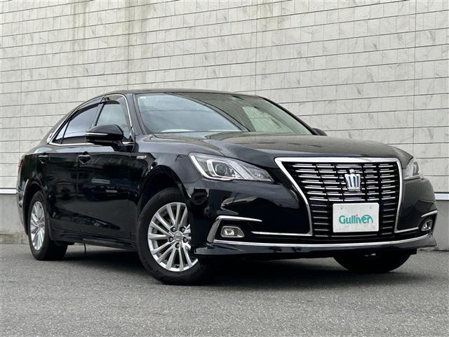 クラウンハイブリッド ロイヤル　Ｆｏｕｒ　４ＷＤ　純正ＳＤナビ　Ｂｌｕｅｔｏｏｔｈ　バックカメラ　クルーズコントロール　オートライト　横滑り防止装置　盗難防止装置　純正１６インチホイール　スマートキー　プッシュスタート　取扱説明書（4枚目）