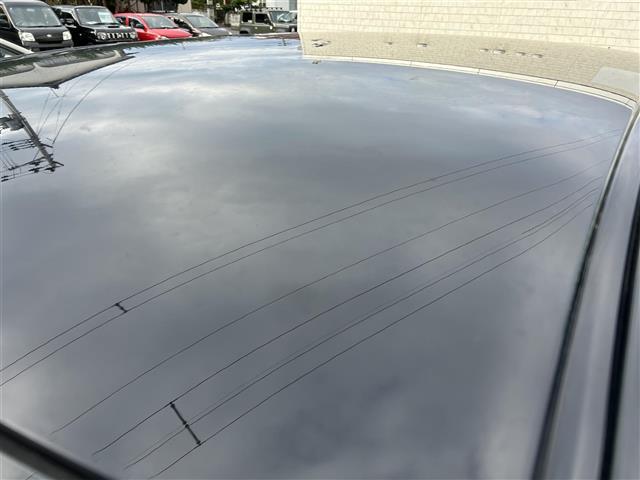 クラウンハイブリッド ロイヤル　Ｆｏｕｒ　４ＷＤ　純正ＳＤナビ　Ｂｌｕｅｔｏｏｔｈ　バックカメラ　クルーズコントロール　オートライト　横滑り防止装置　盗難防止装置　純正１６インチホイール　スマートキー　プッシュスタート　取扱説明書（10枚目）