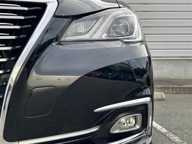 クラウンハイブリッド ロイヤル　Ｆｏｕｒ　４ＷＤ　純正ＳＤナビ　Ｂｌｕｅｔｏｏｔｈ　バックカメラ　クルーズコントロール　オートライト　横滑り防止装置　盗難防止装置　純正１６インチホイール　スマートキー　プッシュスタート　取扱説明書（15枚目）