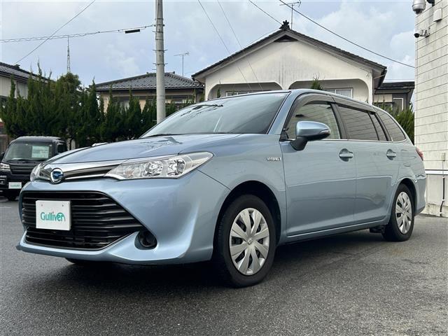 カローラフィールダー ハイブリッドＧ　純正ナビＦＭ／ＡＭ／フルセグ／ＤＩＳＣ　Ｂｌｕｅｔｏｏｔｈ　衝突軽減ブレーキ　逸脱防止装置　横滑り防止装置　プッシュスタート　ＥＶ　Ｍｏｏｄ　ＥＣＯ　Ｍｏｏｄ　純正バイザー　純正マット　スマートキー（4枚目）