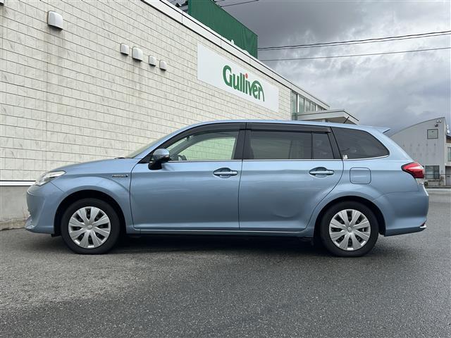 カローラフィールダー ハイブリッドＧ　純正ナビＦＭ／ＡＭ／フルセグ／ＤＩＳＣ　Ｂｌｕｅｔｏｏｔｈ　衝突軽減ブレーキ　逸脱防止装置　横滑り防止装置　プッシュスタート　ＥＶ　Ｍｏｏｄ　ＥＣＯ　Ｍｏｏｄ　純正バイザー　純正マット　スマートキー（6枚目）