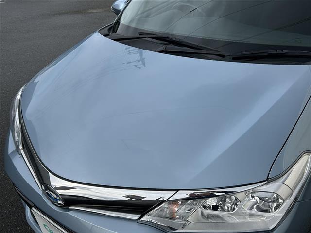 カローラフィールダー ハイブリッドＧ　純正ナビＦＭ／ＡＭ／フルセグ／ＤＩＳＣ　Ｂｌｕｅｔｏｏｔｈ　衝突軽減ブレーキ　逸脱防止装置　横滑り防止装置　プッシュスタート　ＥＶ　Ｍｏｏｄ　ＥＣＯ　Ｍｏｏｄ　純正バイザー　純正マット　スマートキー（12枚目）