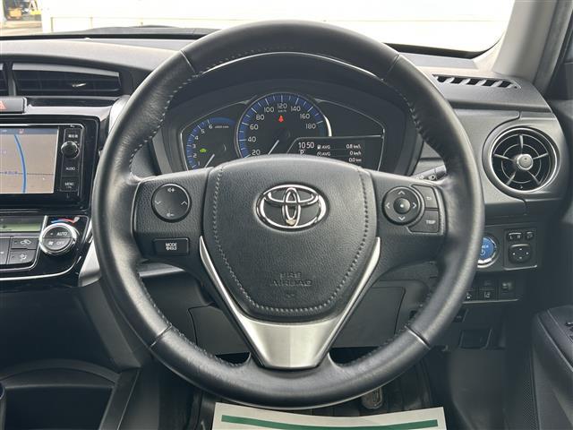 カローラフィールダー ハイブリッドＧ　純正ナビＦＭ／ＡＭ／フルセグ／ＤＩＳＣ　Ｂｌｕｅｔｏｏｔｈ　衝突軽減ブレーキ　逸脱防止装置　横滑り防止装置　プッシュスタート　ＥＶ　Ｍｏｏｄ　ＥＣＯ　Ｍｏｏｄ　純正バイザー　純正マット　スマートキー（18枚目）