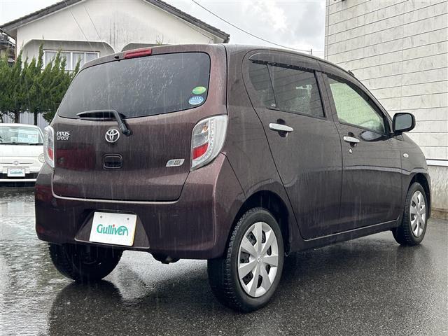 ピクシスエポック Ｘｆ　４ＷＤ　社外ナビＦＭ／ＡＭ／ワンセグ／ＣＤ　盗難防止装置　アイドリングストップ　純正マット　純正バイザー　パワーウィンドゥ　ダブルエアバック　リモコンキー　ＥＴＣ（5枚目）