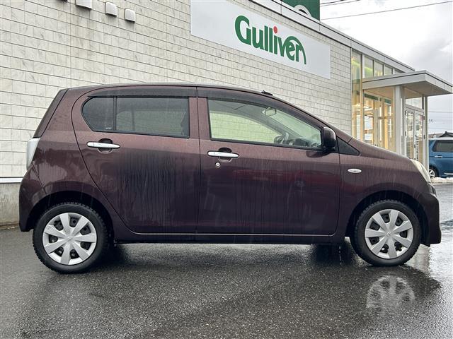 ピクシスエポック Ｘｆ　４ＷＤ　社外ナビＦＭ／ＡＭ／ワンセグ／ＣＤ　盗難防止装置　アイドリングストップ　純正マット　純正バイザー　パワーウィンドゥ　ダブルエアバック　リモコンキー　ＥＴＣ（7枚目）