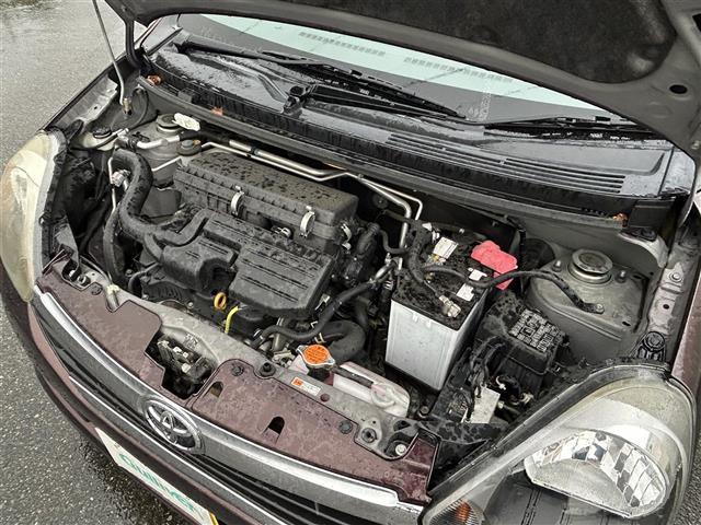 ピクシスエポック Ｘｆ　４ＷＤ　社外ナビＦＭ／ＡＭ／ワンセグ／ＣＤ　盗難防止装置　アイドリングストップ　純正マット　純正バイザー　パワーウィンドゥ　ダブルエアバック　リモコンキー　ＥＴＣ（8枚目）