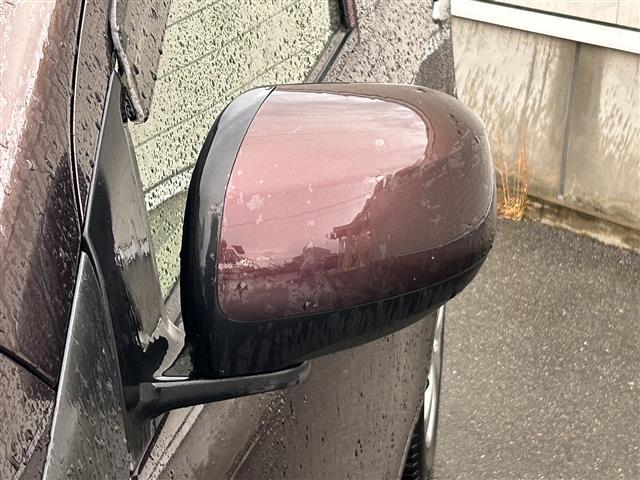 ピクシスエポック Ｘｆ　４ＷＤ　社外ナビＦＭ／ＡＭ／ワンセグ／ＣＤ　盗難防止装置　アイドリングストップ　純正マット　純正バイザー　パワーウィンドゥ　ダブルエアバック　リモコンキー　ＥＴＣ（14枚目）