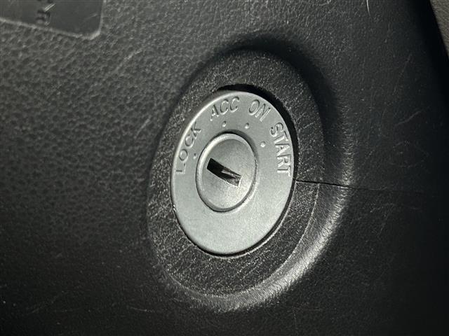 ピクシスエポック Ｘｆ　４ＷＤ　社外ナビＦＭ／ＡＭ／ワンセグ／ＣＤ　盗難防止装置　アイドリングストップ　純正マット　純正バイザー　パワーウィンドゥ　ダブルエアバック　リモコンキー　ＥＴＣ（34枚目）