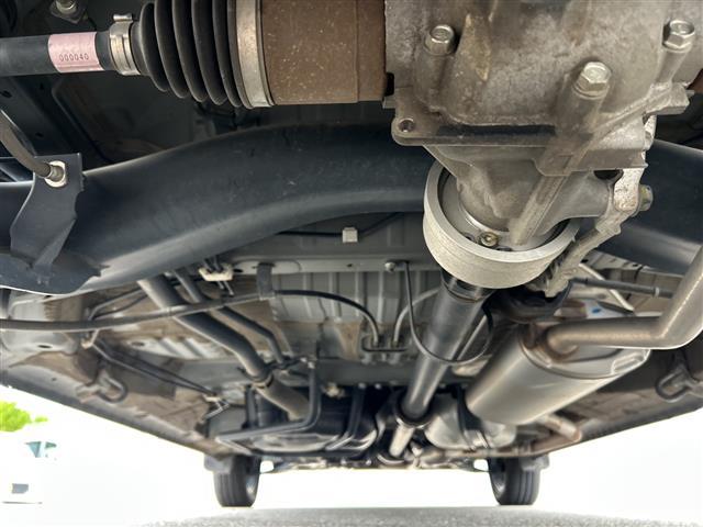 ガラスコーティング、ナビゲーション、ＥＴＣなど、その他のパーツの取り付けお見積もりのご相談も承っております！！クルマのこと何でもお任せください！