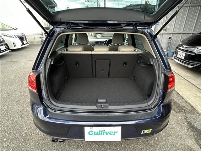 ゴルフ ＴＳＩハイラインブルーモーションテクノロジー　純正ナビ　フルセグＴＶ／ＡＭ／ＦＭ　ＣＤ／ＤＶＤ再生　Ｂｌｕｅｔｏｏｔｈ接続　バックカメラ　クルーズコントロール　ホールドブレーキ　電動パーキングブレーキ　オートライト　シートヒーター　純正ＡＷ（40枚目）