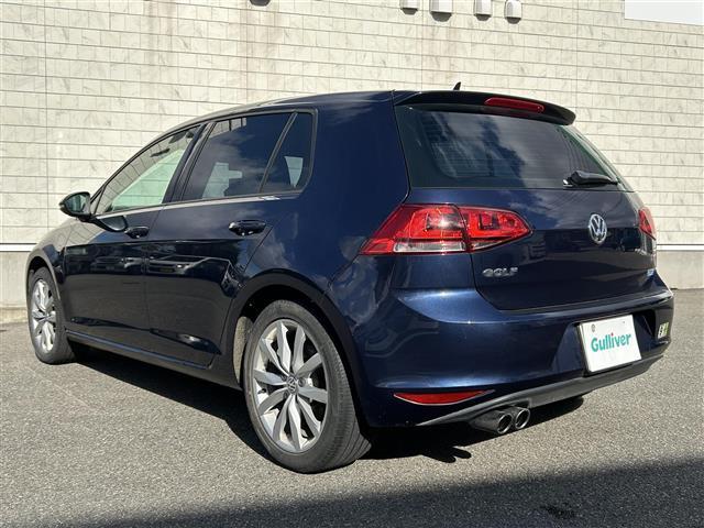 ゴルフ ＴＳＩハイラインブルーモーションテクノロジー　純正ナビ　フルセグＴＶ／ＡＭ／ＦＭ　ＣＤ／ＤＶＤ再生　Ｂｌｕｅｔｏｏｔｈ接続　バックカメラ　クルーズコントロール　ホールドブレーキ　電動パーキングブレーキ　オートライト　シートヒーター　純正ＡＷ（43枚目）