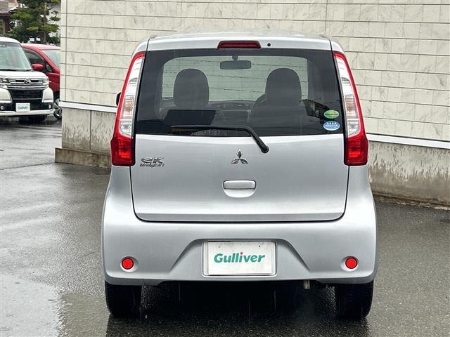 eKワゴン M 禁煙車 純正オーディオ FM AM CD アイドリングストップ 盗難防止装置 ハロゲンヘッドライト 電動格納ミラー リモコンキー フロアマット ドアバイザー 冬タイヤ積み込み(3枚目)