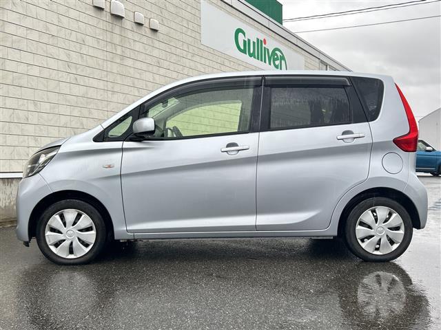 eKワゴン M 禁煙車 純正オーディオ FM AM CD アイドリングストップ 盗難防止装置 ハロゲンヘッドライト 電動格納ミラー リモコンキー フロアマット ドアバイザー 冬タイヤ積み込み(6枚目)