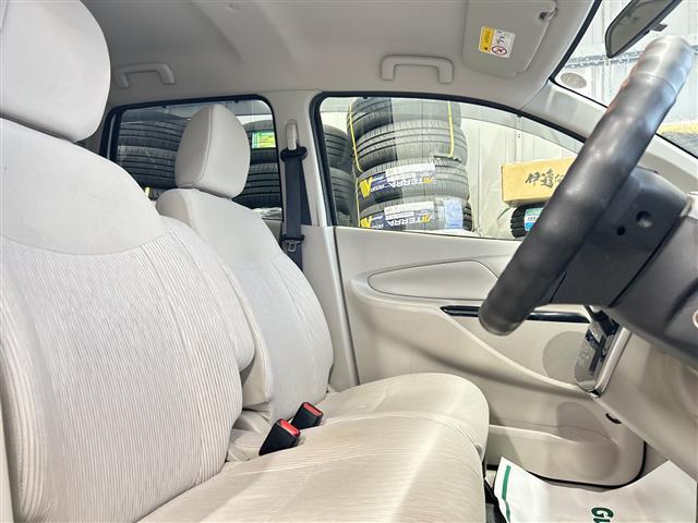 eKワゴン M 禁煙車 純正オーディオ FM AM CD アイドリングストップ 盗難防止装置 ハロゲンヘッドライト 電動格納ミラー リモコンキー フロアマット ドアバイザー 冬タイヤ積み込み(30枚目)