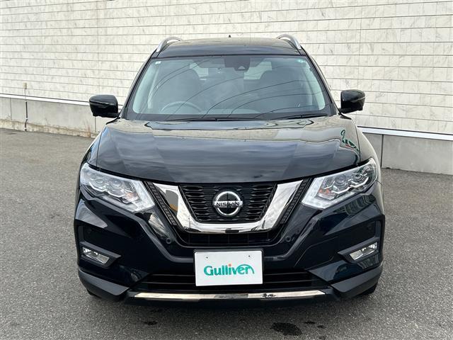 エクストレイル ２０Ｘｉ　ハイブリッド　４ＷＤ　純正９インチＳＤナビ　フルセグＴＶ／ＡＭ／ＦＭ／ＡＵＸ／Ｂｌｕ－ｒａｙ再生　Ｂｌｕｅｔｏｏｔｈ接続　プロパイロット　アラウンドビューモニター　パワーバックドア　レーダークルーズコントロール（2枚目）