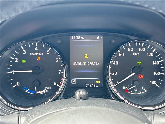 エクストレイル ２０Ｘｉ　ハイブリッド　４ＷＤ　純正９インチＳＤナビ　フルセグＴＶ／ＡＭ／ＦＭ／ＡＵＸ／Ｂｌｕ－ｒａｙ再生　Ｂｌｕｅｔｏｏｔｈ接続　プロパイロット　アラウンドビューモニター　パワーバックドア　レーダークルーズコントロール（16枚目）