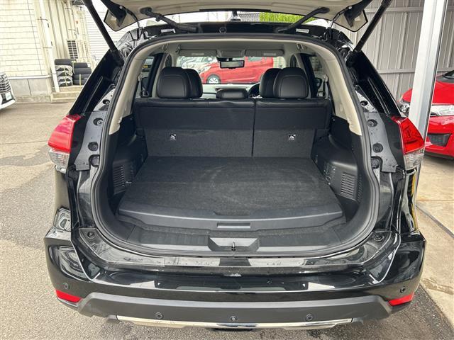 エクストレイル ２０Ｘｉ　ハイブリッド　４ＷＤ　純正９インチＳＤナビ　フルセグＴＶ／ＡＭ／ＦＭ／ＡＵＸ／Ｂｌｕ－ｒａｙ再生　Ｂｌｕｅｔｏｏｔｈ接続　プロパイロット　アラウンドビューモニター　パワーバックドア　レーダークルーズコントロール（40枚目）