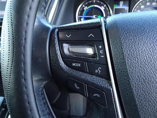 ヴェルファイアハイブリッド ＺＲ　４ＷＤ　純正９インチナビ　フルセグＴＶ　Ｂｌｕｅｔｏｏｔｈ　バックカメラ　・ＦＭ／ＡＭ・ＤＶＤ再生　クルーズコントロール　ビルトインＥＴＣ　両側パワースライドドア　ドライブレコーダー　パワーシート（12枚目）