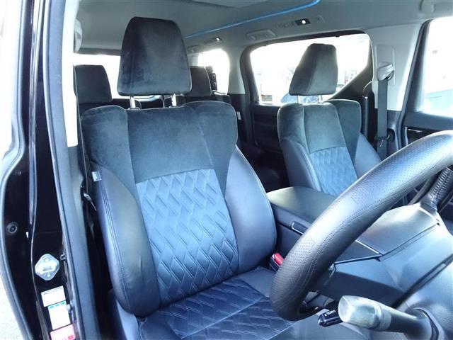 ヴェルファイアハイブリッド ＺＲ　４ＷＤ　純正９インチナビ　フルセグＴＶ　Ｂｌｕｅｔｏｏｔｈ　バックカメラ　・ＦＭ／ＡＭ・ＤＶＤ再生　クルーズコントロール　ビルトインＥＴＣ　両側パワースライドドア　ドライブレコーダー　パワーシート（26枚目）