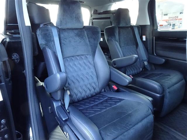 ヴェルファイアハイブリッド ＺＲ　４ＷＤ　純正９インチナビ　フルセグＴＶ　Ｂｌｕｅｔｏｏｔｈ　バックカメラ　・ＦＭ／ＡＭ・ＤＶＤ再生　クルーズコントロール　ビルトインＥＴＣ　両側パワースライドドア　ドライブレコーダー　パワーシート（28枚目）