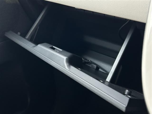 ムーヴキャンバス Ｘリミテッドメイクアップ　ＳＡＩＩ　純正ナビＴＶ　Ｂｌｕｅｔｏｏｔｈ　両側電動スライドドア　全周囲カメラ　衝突被害軽減システム　アイドリングストップ　オートライト　横滑り防止装置　純正フロアマット　スマートキー　夏タイヤ積載（28枚目）