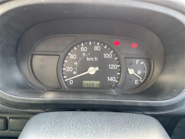 アクティトラック ベースグレード　４ＷＤ　エアコン　パワステ　三方開　夏冬タイヤ有り（15枚目）