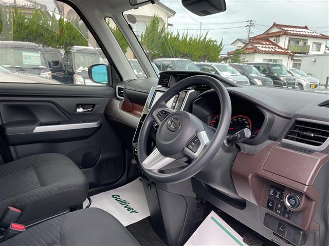 トール カスタムＧ　リミテッド　ＳＡＩＩＩ　４ＷＤ　禁煙車　純正ＳＤナビ　ＡＭ／ＦＭ／フルセグＴＶ　Ｂｌｕｅｔｏｏｔｈ接続　フリップダウンモニター　フロント／サイド／バック／全周囲カメラ　クルーズコントロール　両側電動スライドドア　ＥＴＣ（33枚目）