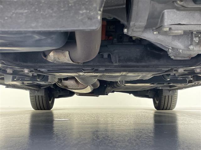 アルファードハイブリッド ＳＲ　禁煙　純正１０型ナビ　純正フリップダウンモニター　クルーズコントロール　両側パワースライドドア　ハーフレザーシート　パワーシート　ビルトインＥＴＣ　バックカメラ　スマートキー　オートマチックハイビーム（40枚目）