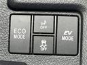 ハイブリッドＧ　純正ナビＦＭ／ＡＭ／フルセグ／ＤＩＳＣ　Ｂｌｕｅｔｏｏｔｈ　衝突軽減ブレーキ　逸脱防止装置　横滑り防止装置　プッシュスタート　ＥＶ　Ｍｏｏｄ　ＥＣＯ　Ｍｏｏｄ　純正バイザー　純正マット　スマートキー（29枚目）