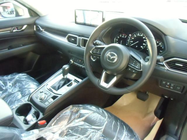 ＣＸ－５ ２０Ｓ　ブラックトーンエディション　新車　１０．２５コネクト　地デジＴＶ　ナビアドバンス　電動リアゲート（20枚目）