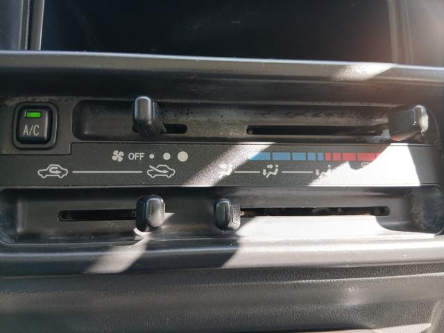 ハイゼットトラック エアコン・パワステ スペシャル スペシャルII 4WD 軽トラック AT エアコン(13枚目)