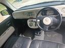 車を運転する際には運転席の存在は欠かせません。なのでしっかりとチェックしたいポイントですね。