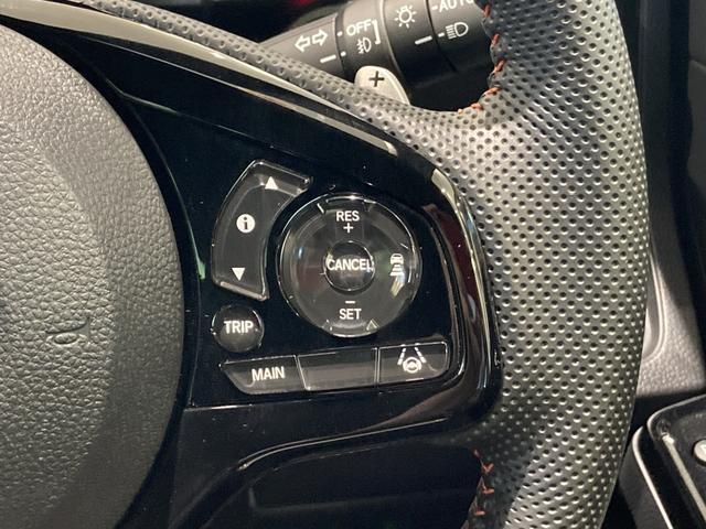 Ｎ－ＯＮＥ ＲＳ　展示車　ＣＶＴ　デカール　無限エアロ・マット　運転支援機能　７インチ純正ナビ　電子制御パーキングブレーキ　フルＬＥＤヘッドライト　運転席＆助手席シートヒーター　１５インチアルミホイール（32枚目）