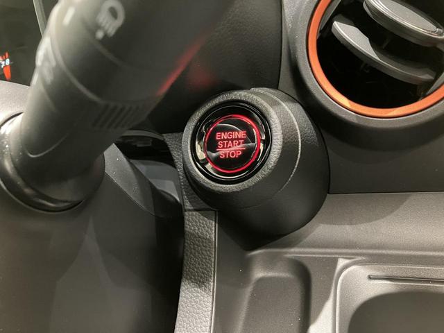 ＲＳ　試乗車　ＣＶＴ　デカール　無限エアロ・マット　運転支援機能　８インチディスプレイオーディオ　ＬＥＤヘッドライト　電子制御パーキングブレーキ　オートブレーキホールド　運転席＆助手席シートヒーター(27枚目)