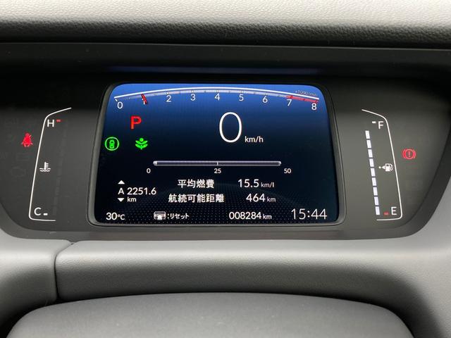 フィット ＲＳ　レンタカー登録　ＲＳ専用エクステリア　運転支援機能　９インチ純正ナビ　ドラレコ　ＥＴＣ　電子制御パーキングブレーキ　ＬＥＤヘッドライト　ＬＥＤルームランプ　フロアマット　１６インチアルミホイール（14枚目）