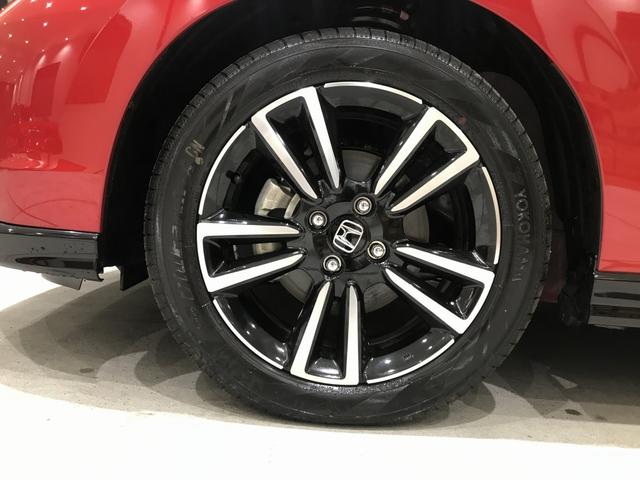 フィット ＲＳ　レンタカー登録　ＲＳ専用エクステリア　運転支援機能　９インチ純正ナビ　ドラレコ　ＥＴＣ　電子制御パーキングブレーキ　ＬＥＤヘッドライト　ＬＥＤルームランプ　フロアマット　１６インチアルミホイール（17枚目）