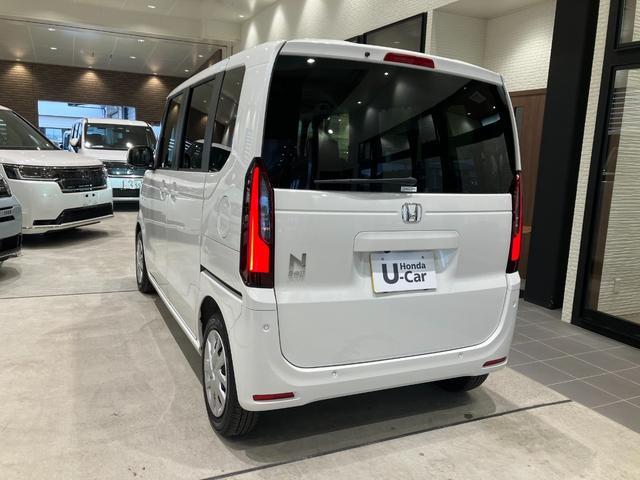 Ｎ－ＢＯＸ ベースグレード　レンタカー登録　運転支援機能　ドラレコ　８インチ純正ナビ　ＥＴＣ　フロアマット　フルＬＥＤヘッドライト　７インチＴＦＴ液晶メーター　オートパーキングブレーキ　充電用ＵＳＢ　ＵＶ・ＩＲカットガラス（8枚目）