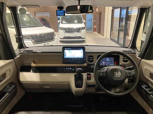 Ｎ－ＢＯＸ ベースグレード　レンタカー登録　運転支援機能　ドラレコ　８インチ純正ナビ　ＥＴＣ　フロアマット　フルＬＥＤヘッドライト　７インチＴＦＴ液晶メーター　オートパーキングブレーキ　充電用ＵＳＢ　ＵＶ・ＩＲカットガラス（11枚目）