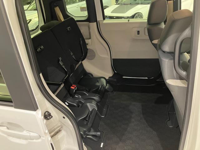 Ｎ－ＢＯＸ ベースグレード　レンタカー登録　運転支援機能　ドラレコ　８インチ純正ナビ　ＥＴＣ　フロアマット　フルＬＥＤヘッドライト　７インチＴＦＴ液晶メーター　オートパーキングブレーキ　充電用ＵＳＢ　ＵＶ・ＩＲカットガラス（43枚目）