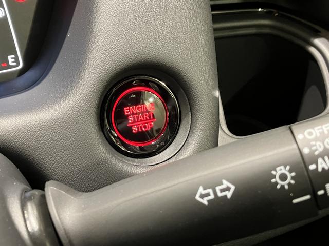 フィット クロスター　レンタカー登録　ＣＲＯＳＳＴＡＲ専用エクステリア　運転支援機能　ドラレコ　９インチ純正ナビ　ＥＴＣ　オートパーキングブレーキ　ＬＥＤヘッドライト　ＬＥＤルームランプ　フロアマット　ルーフレール（27枚目）